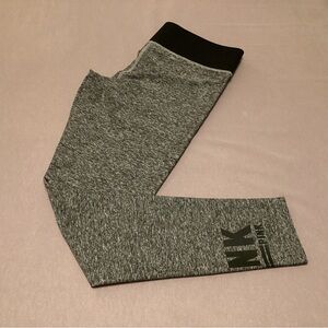 PINK Victoria’s Secret yoga leggings, excellent